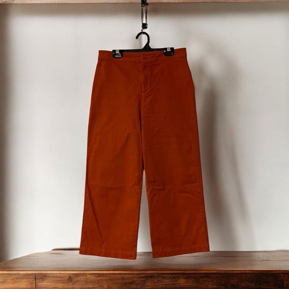Forever 21 Burnt Orange Cropped Twill Capri Pants - Picture 8 of 9